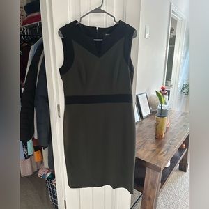 Nine West dress. Green and Black. Size 6